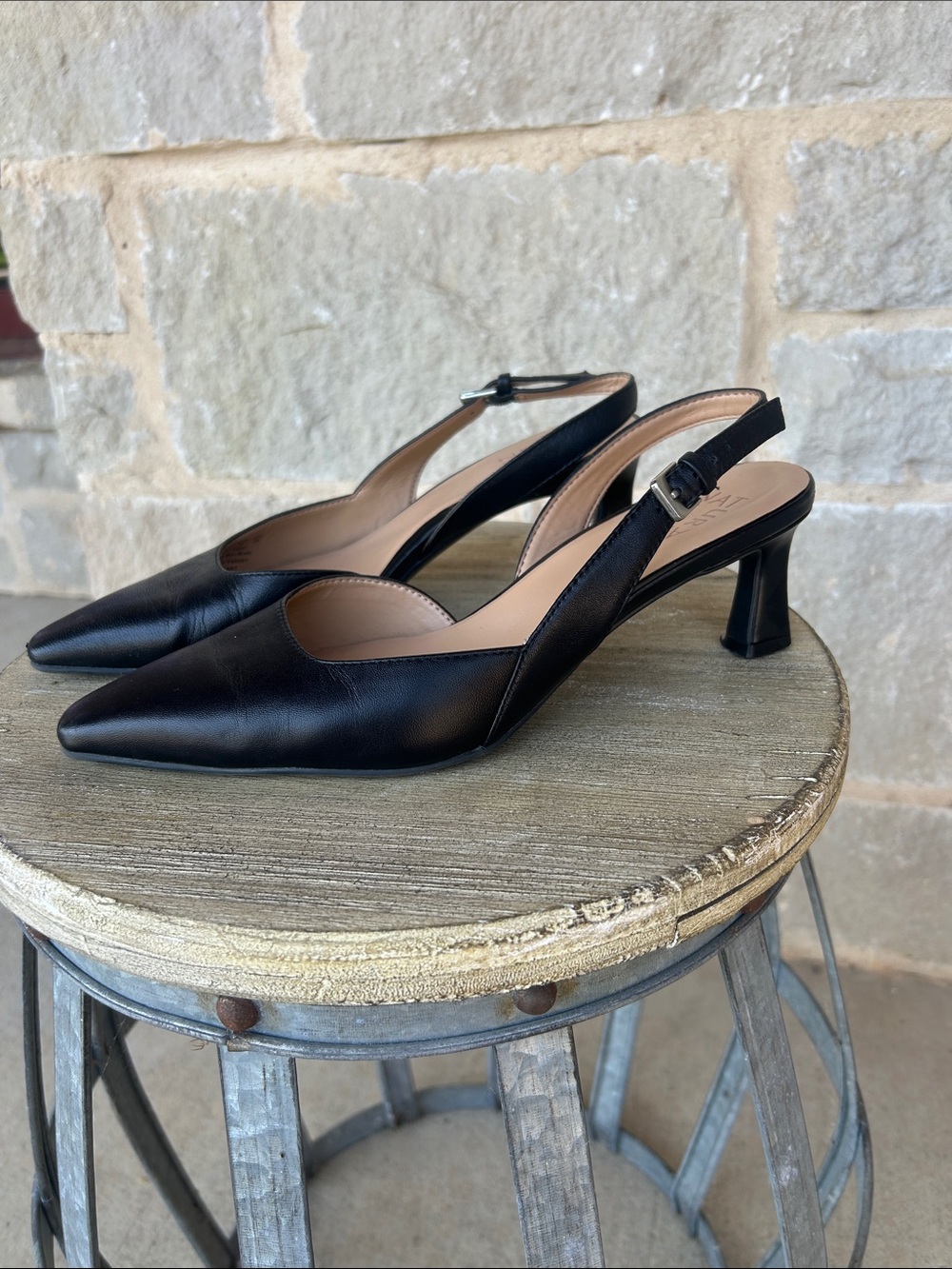 Naturalizer Black Leather Pointed-Toe Slingback Heels